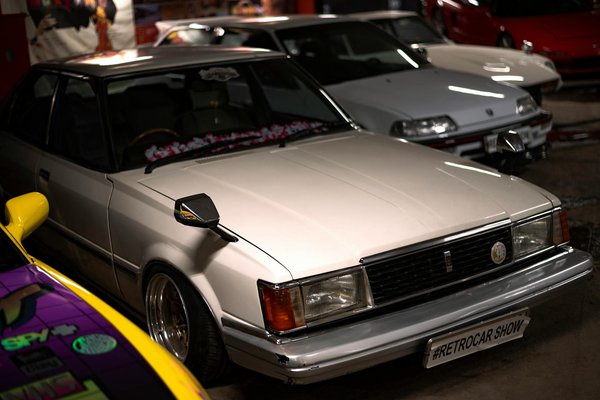 Mastering Hair Beauty: Integrating Thermal Protection and Styling Sprays for Stunning Results